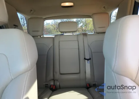 2014 Mercedes-Benz Ml 350 4Matic z USA, uszkodzony, nr VIN 4JGDA5HB4EA428071